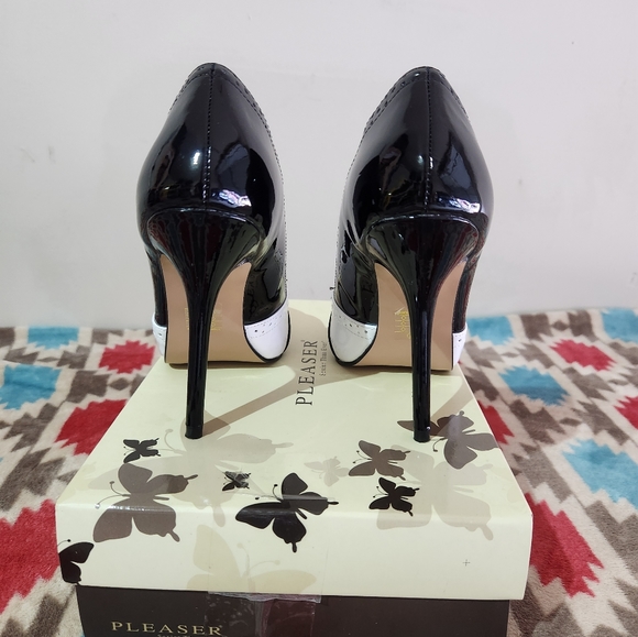 PLEASER BLK-WHITE PATENT Sexy Oxford Heels - Picture 4 of 6